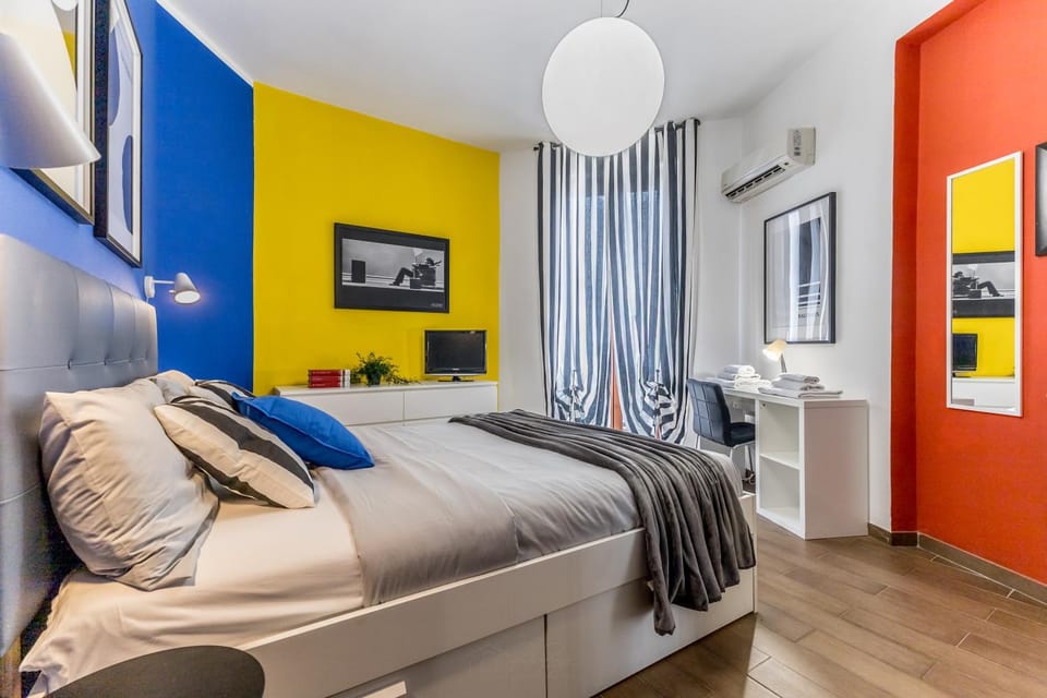 Mondrian House Apartment in Rome