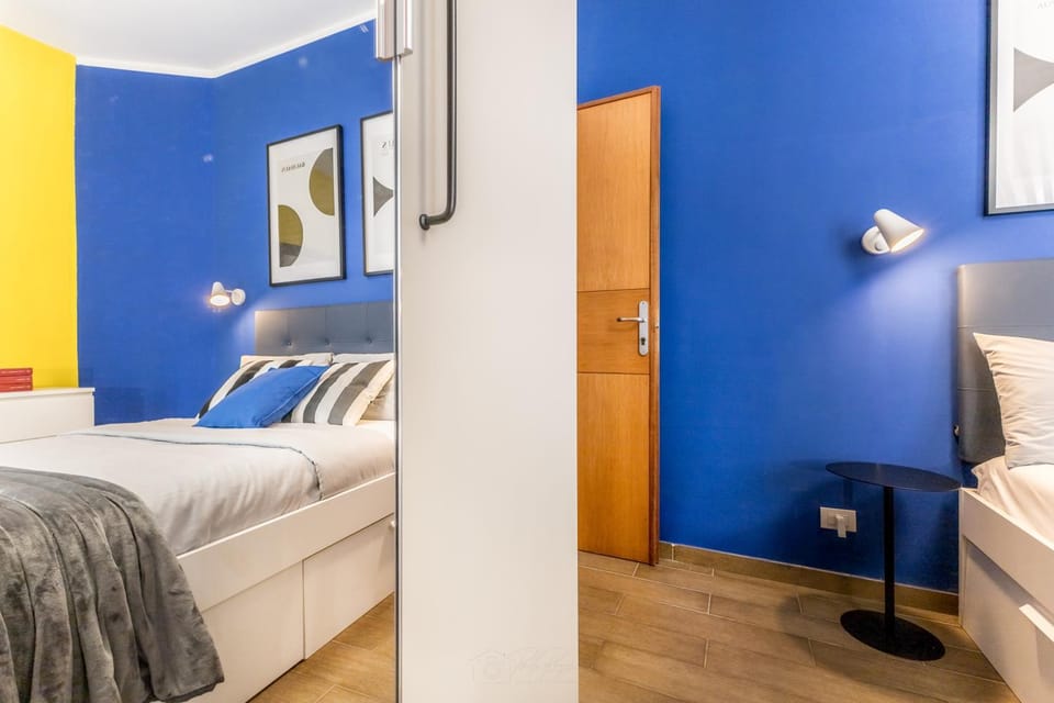 Mondrian House Apartment in Rome