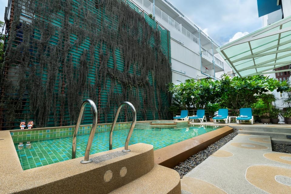 Swimming pool