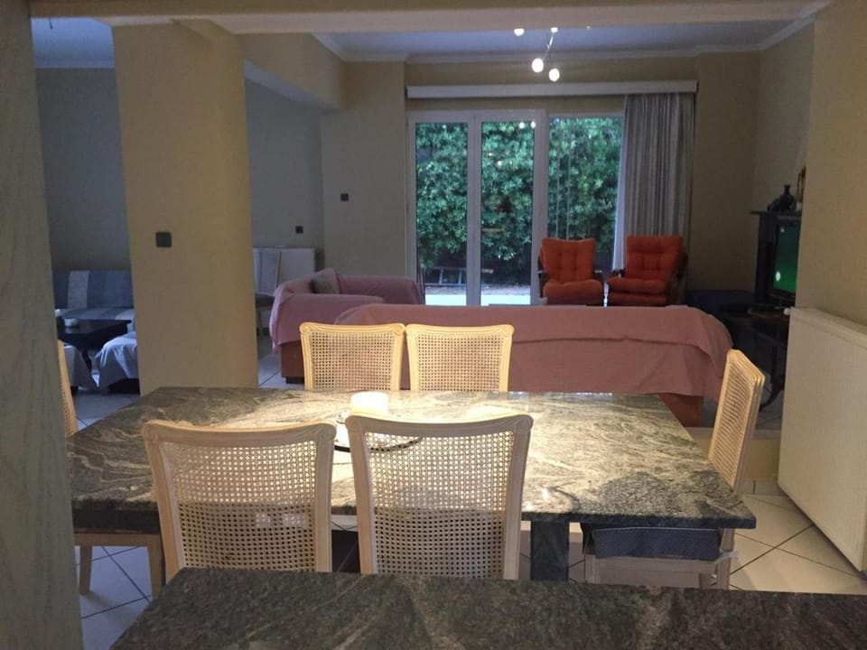 Assos Villa House in Peloponnese Region