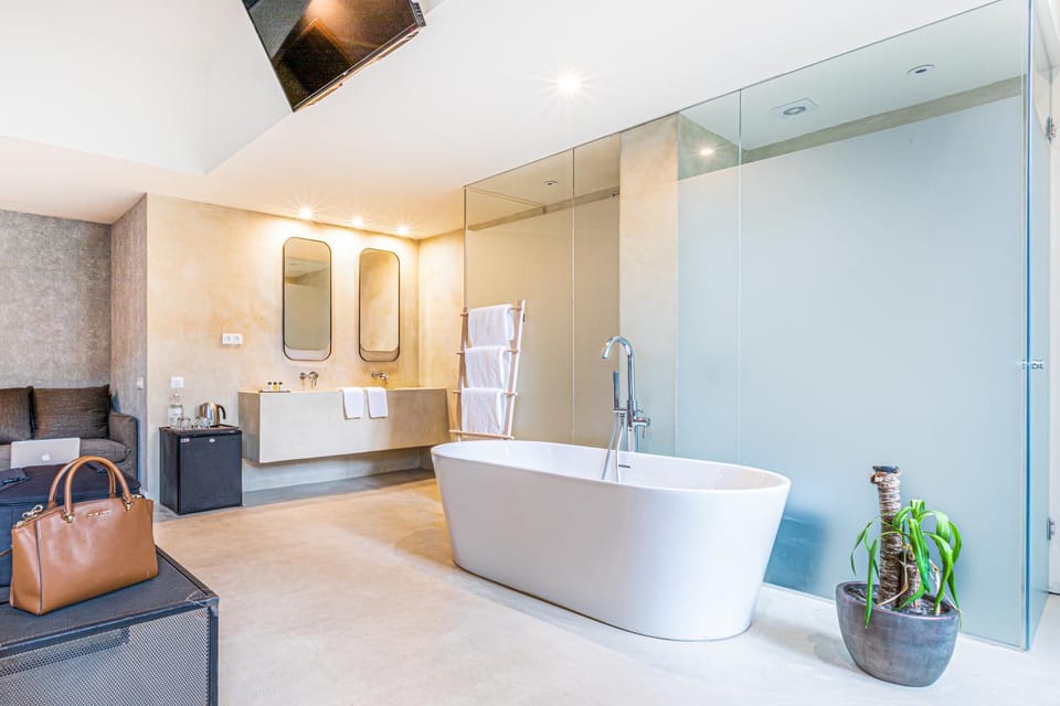 Bathroom, Bath
