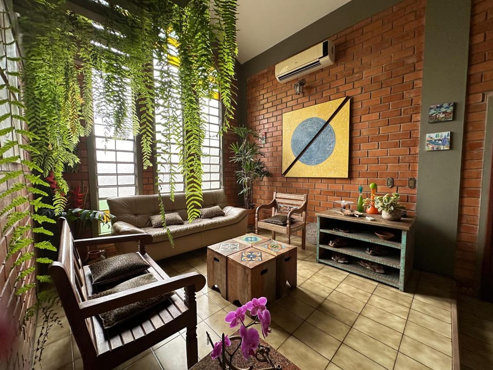 Living room, Seating area, air conditioner