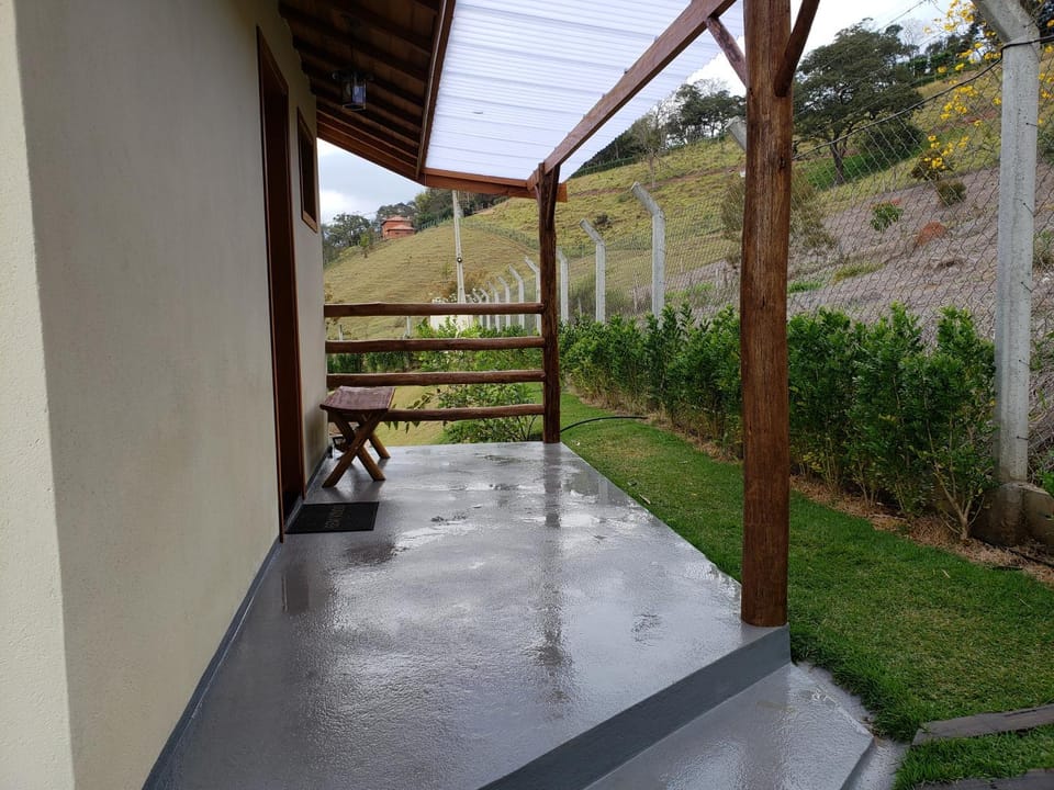 Chale Vale Encantado Chalet in State of São Paulo