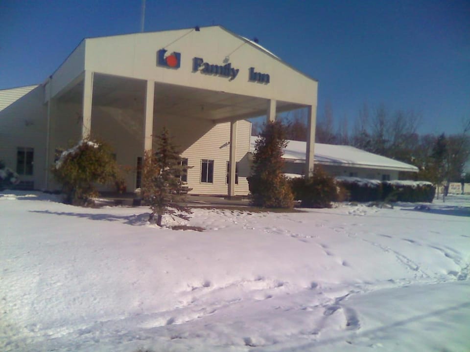 Property building, Winter