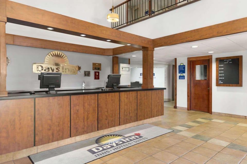 Lobby or reception, On site