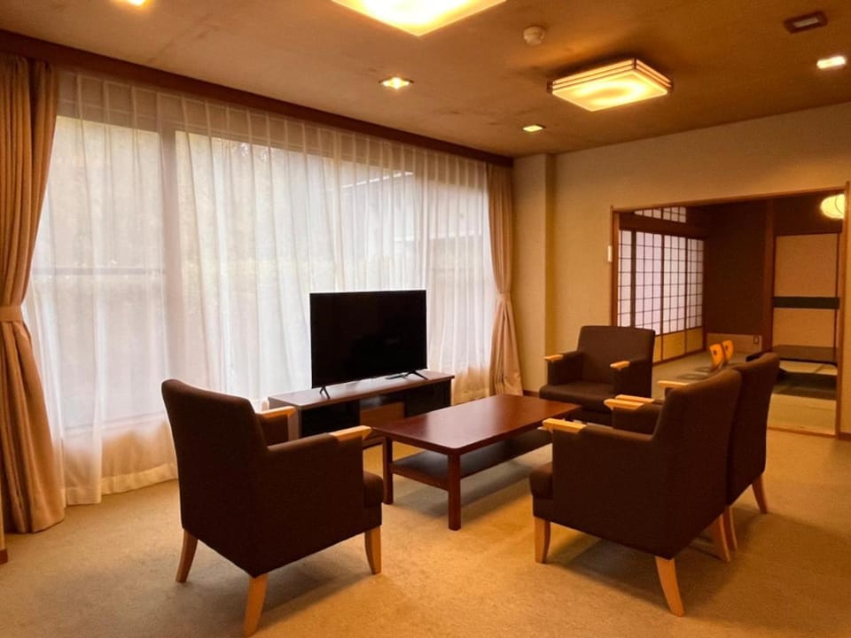 Izu Nagaoka Kinjokan Ryokan in Shizuoka Prefecture