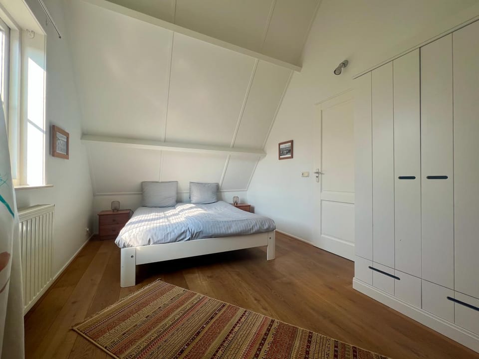 Restaurant/places to eat, Swimming pool, Breakfast