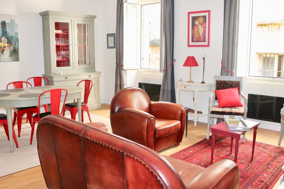 Living room, Dining area