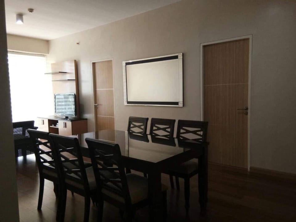 Creys Condo 2 at Pico de Loro Cove Apartment in Nasugbu