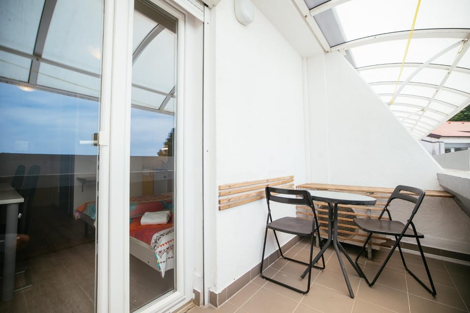 Patio, Balcony/Terrace, Seating area