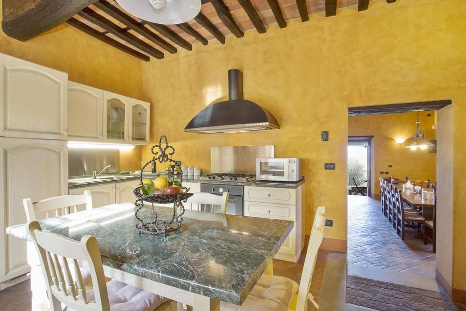 Kitchen or kitchenette, Photo of the whole room