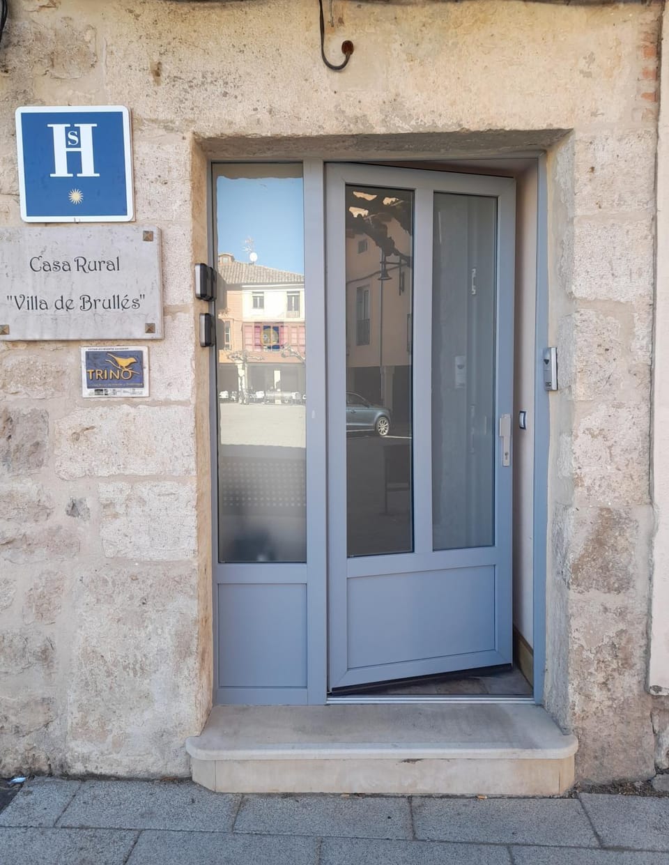 HOSTAL Villa de Brulles Country House in Castile and León
