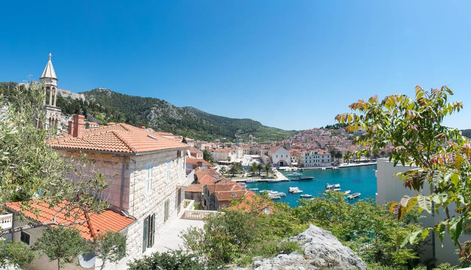 Nearby landmark, Natural landscape, Summer, City view, Landmark view, Sea view