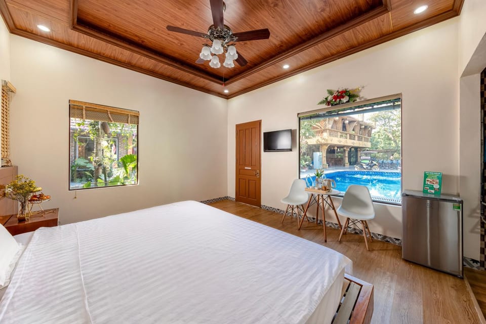 View (from property/room), Swimming pool