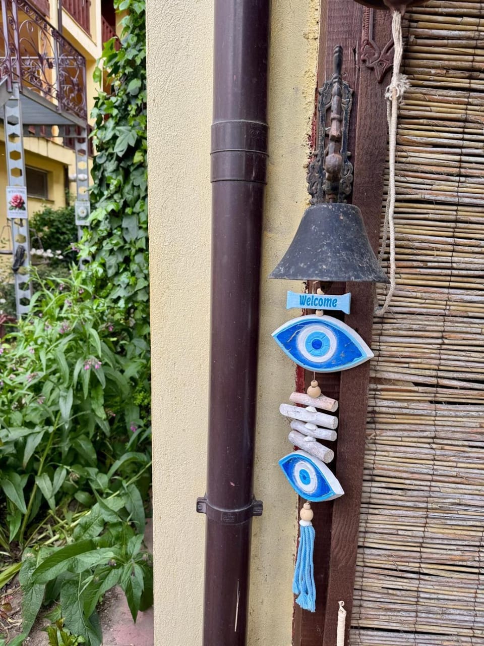 Day, Street view