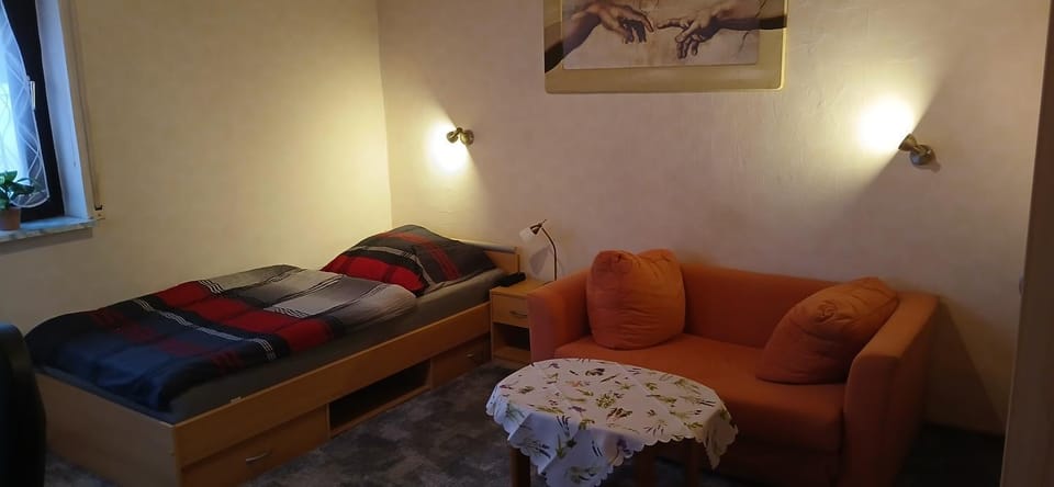 Bed, Photo of the whole room, Seating area, Bedroom