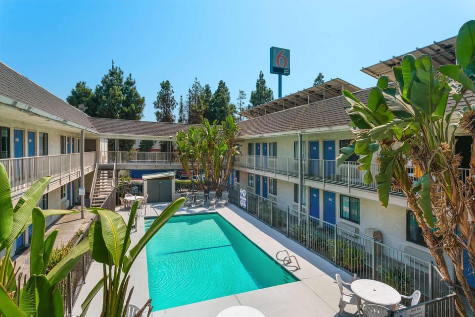 Activities, On site, Pool view, Swimming pool