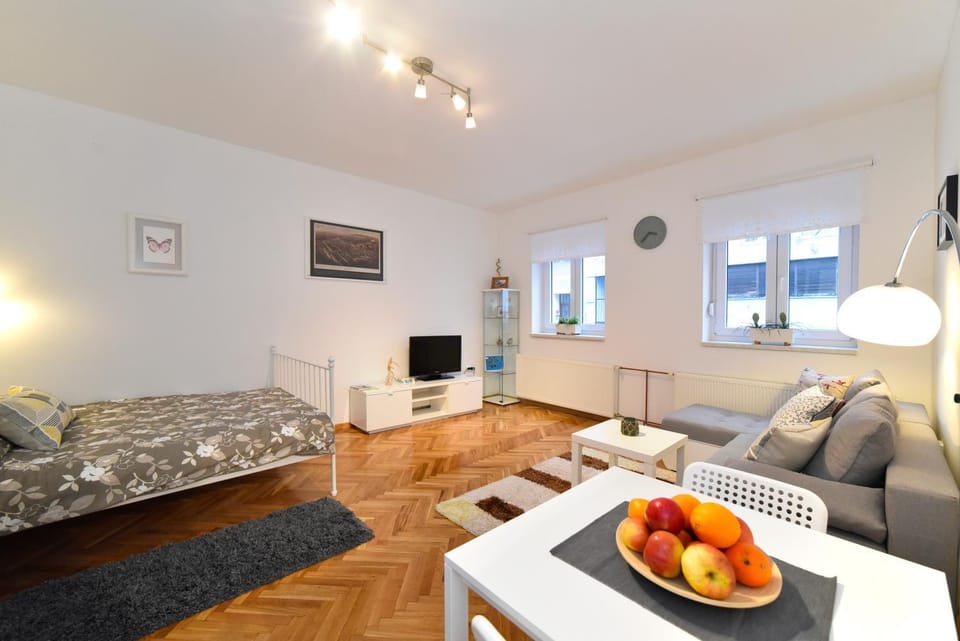 Living room, Dining area, Bedroom
