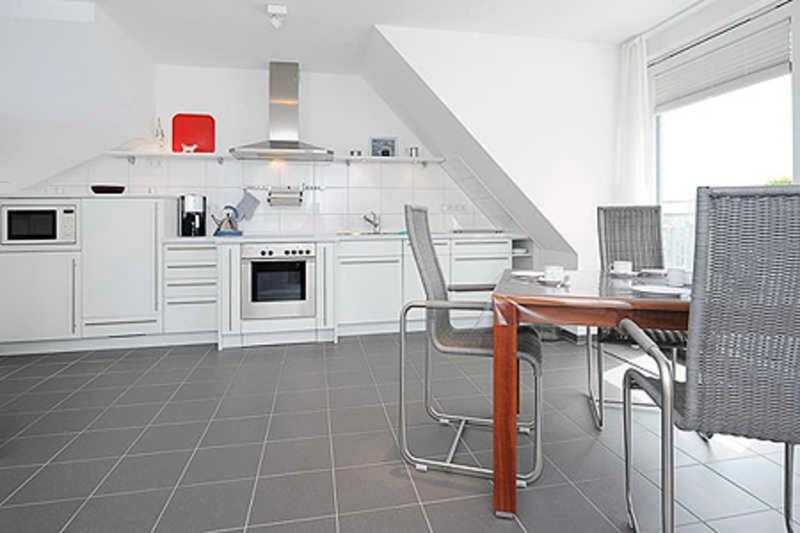 Kitchen or kitchenette, Dining area, dishwasher, minibar, pet friendly, stove, toaster