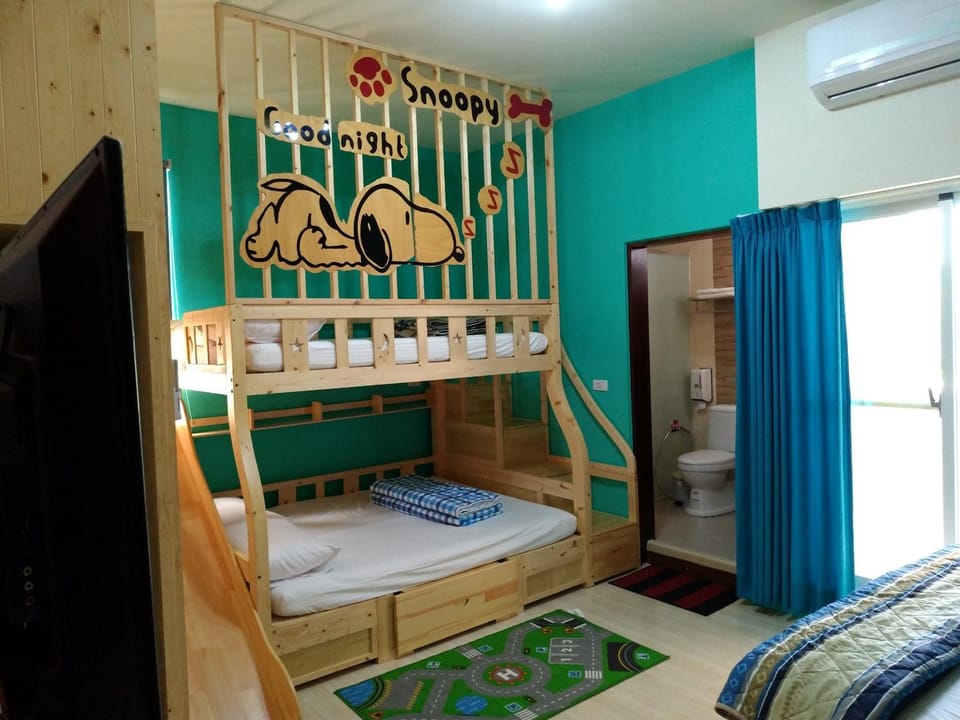 馬亨亨背包親子民宿&近火車站&全自動入住 Bed and Breakfast in Taiwan, Province of China