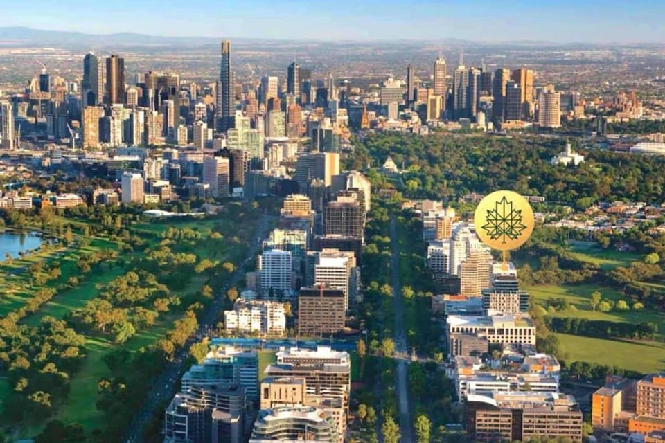 Fawkner Residence 1B2B condo Smart TV Apartment in Melbourne