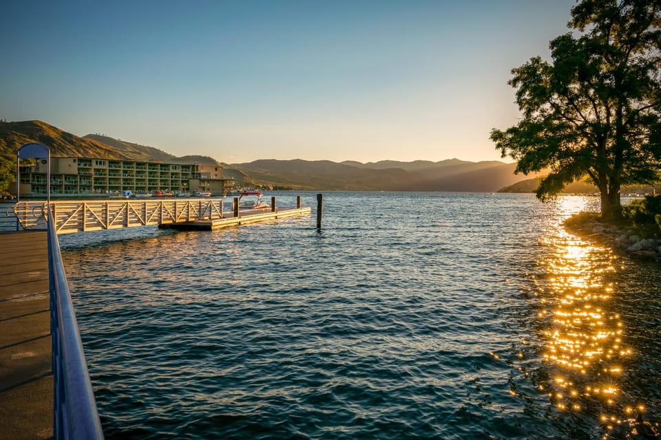 Heavenly View Apartment in Chelan (In Town)