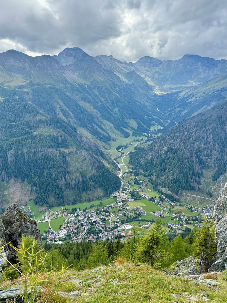 Nearby landmark, Day, Mountain view