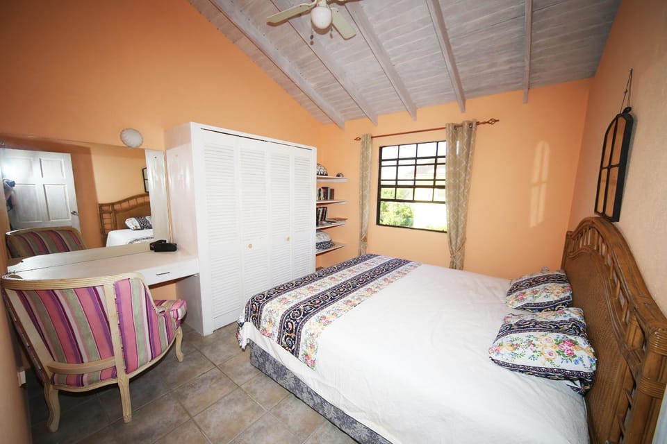 Eumelvilla Apartment in Saint James