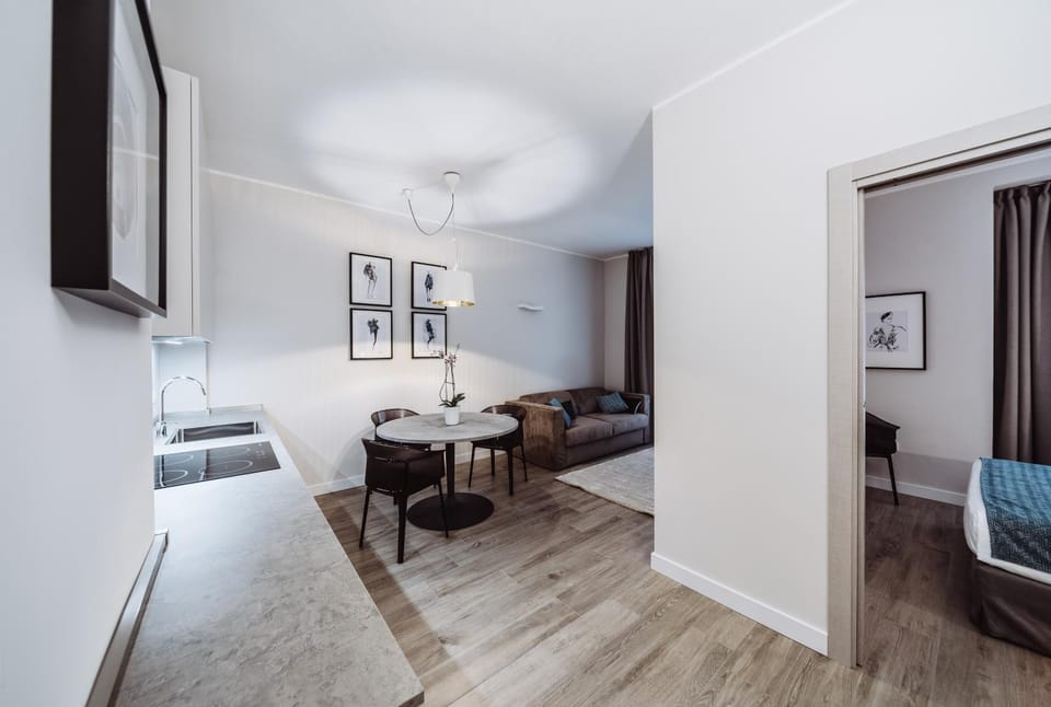 Living room, Seating area, Dining area