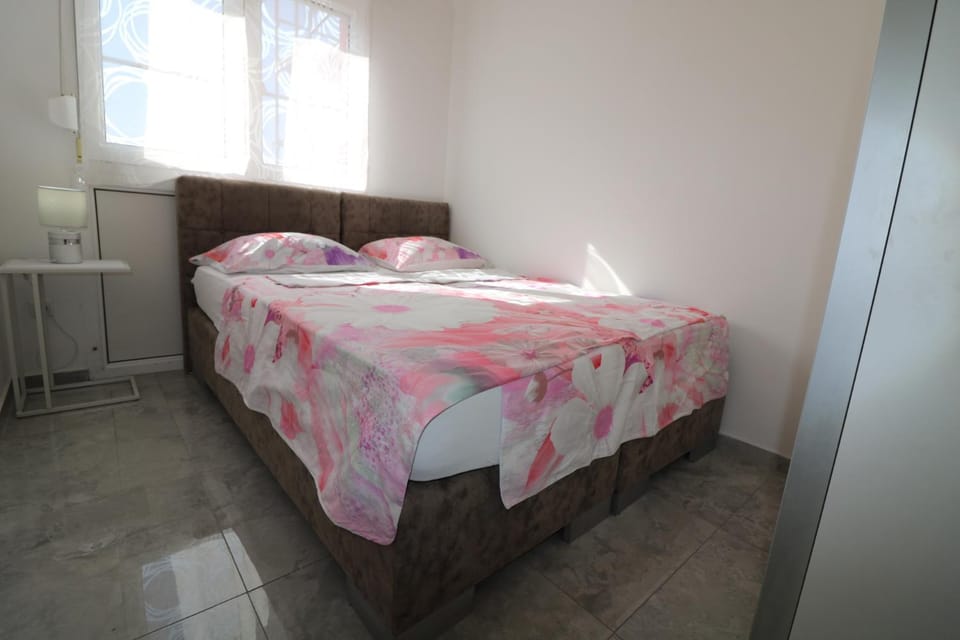 Sneky Apartment in Pula