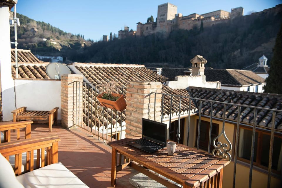Alh Patio Apartamentos Apartment in Granada