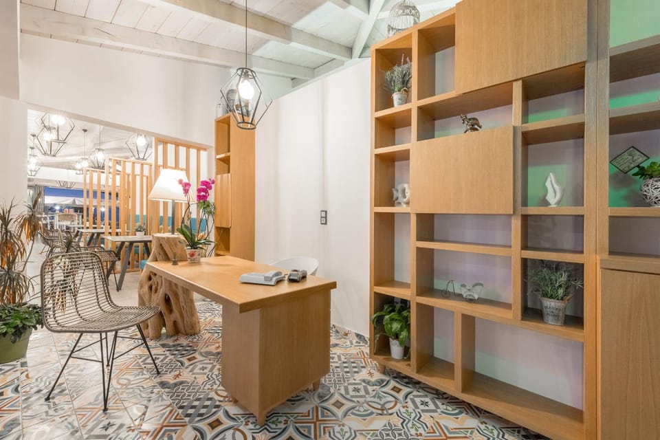 Lobby or reception, On site