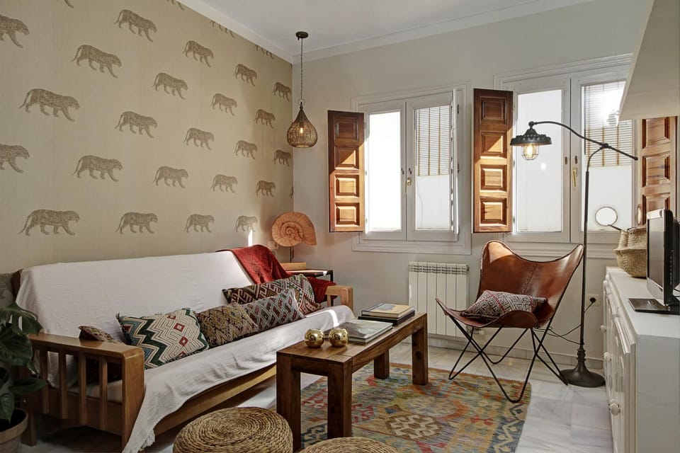 Living room, Photo of the whole room