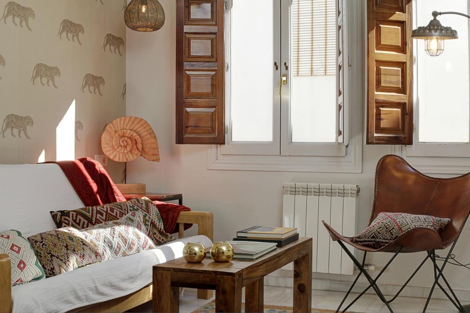 Living room, Photo of the whole room
