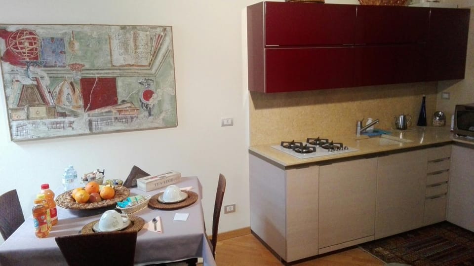 Dining area, Breakfast