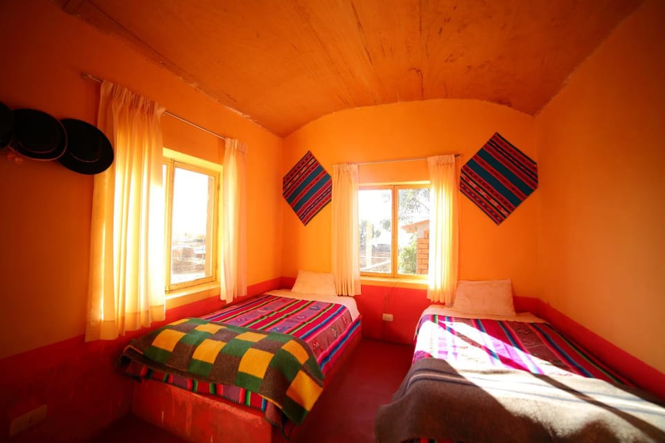 Bed, Photo of the whole room, Decorative detail, Bedroom