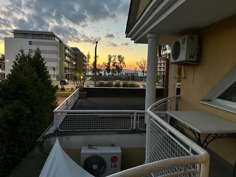 Széplak apartman Bed and Breakfast in Siófok