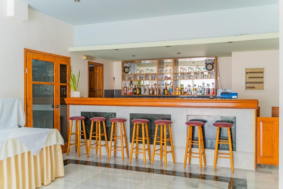 Lounge or bar