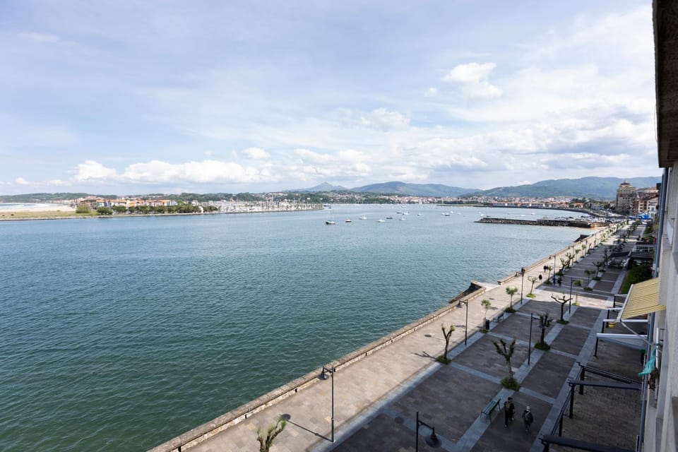 Fuenterrabía by Basquelidays Apartment in Basque Country