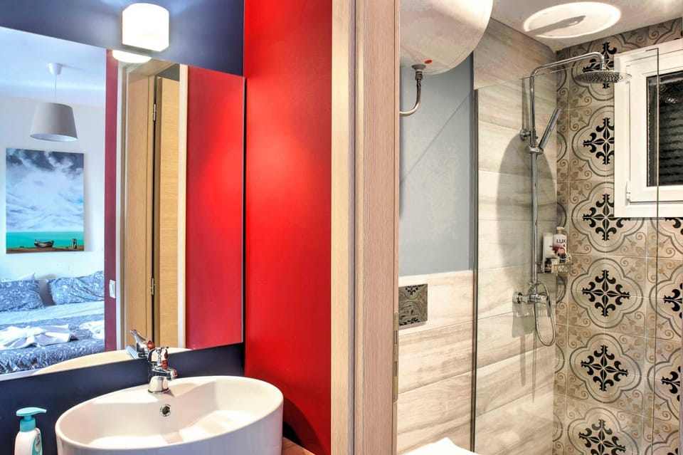 Shower, Bathroom