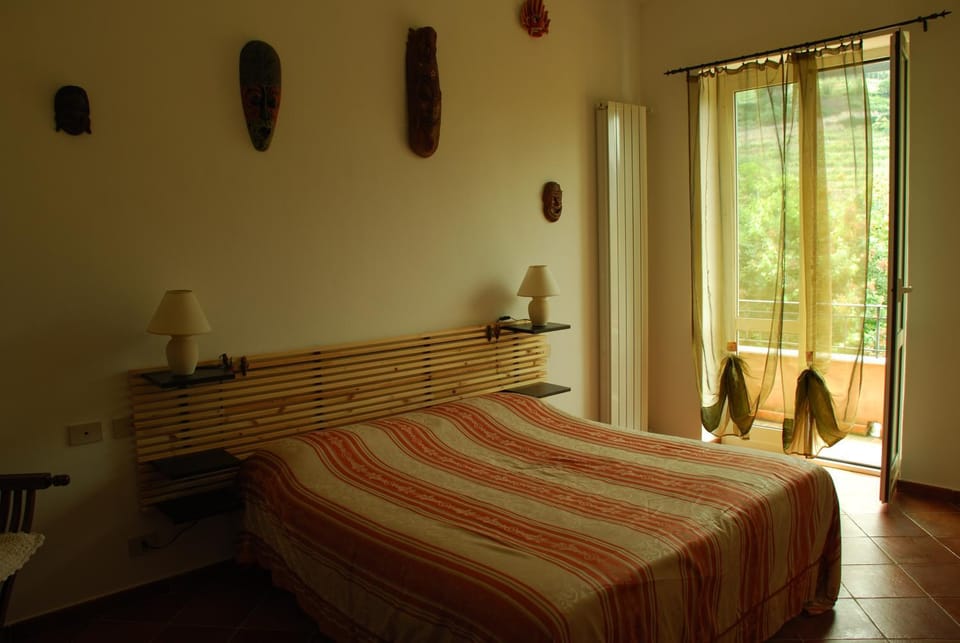 Bed, Balcony/Terrace, Garden view