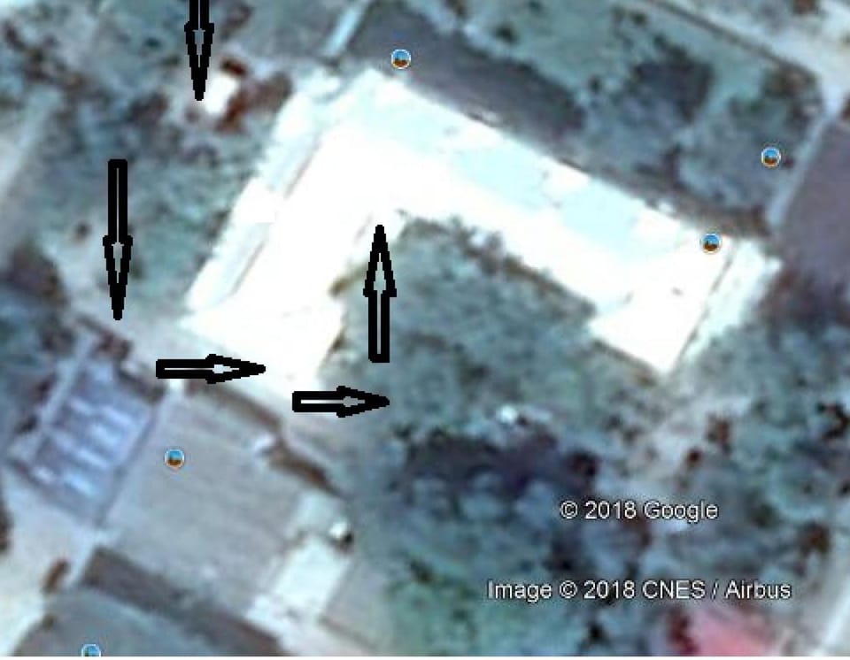 Facade/entrance, Bird's eye view