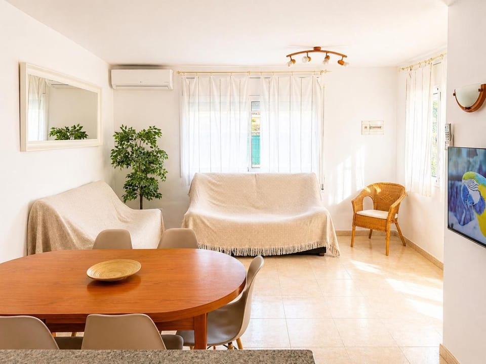 Casa Amor - "Pet Friendly - Piscina Privada - Playa - BBQ - Parking - Delta de l'Ebre - Riumar" House in Montsià