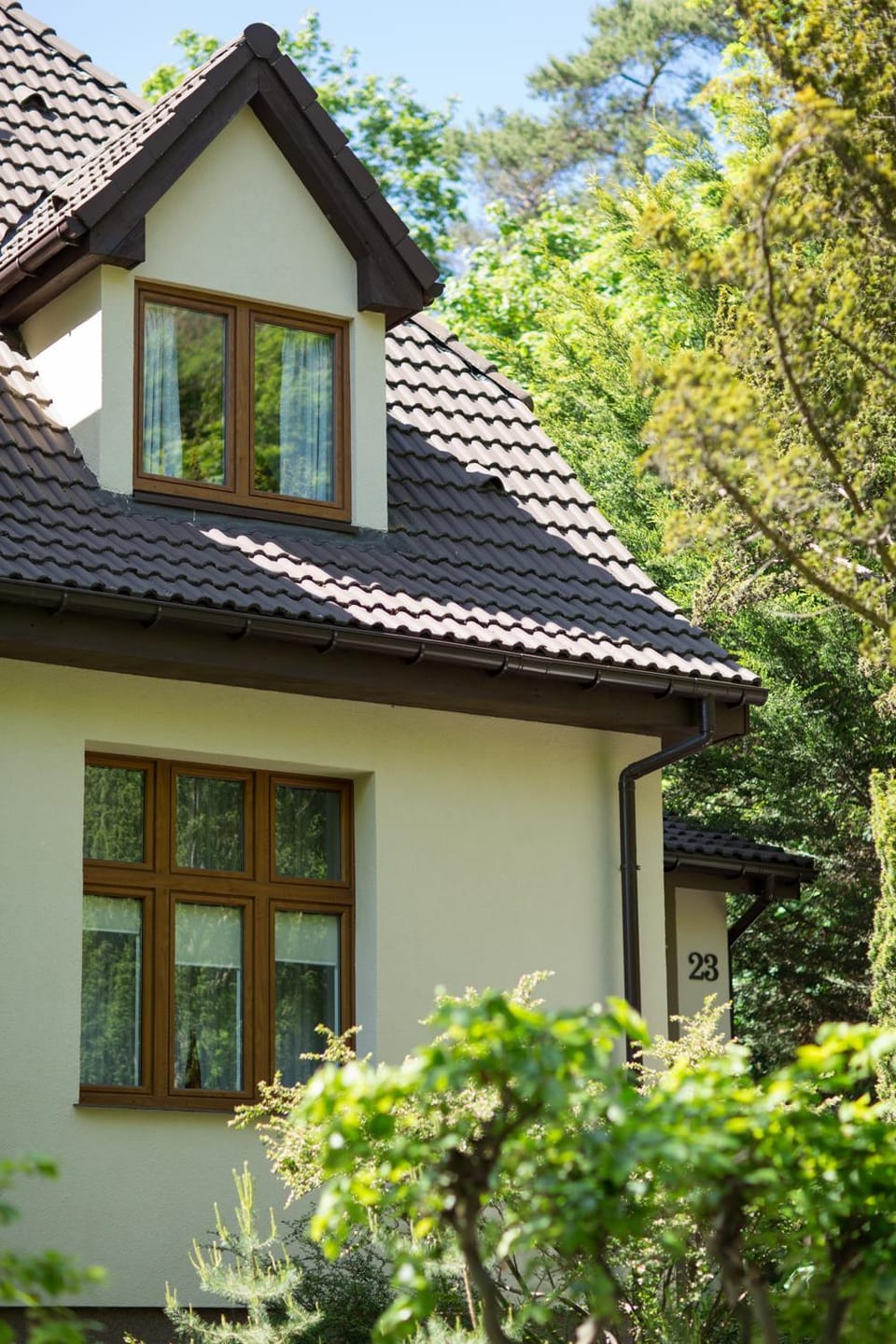 Property building, Spring, Garden