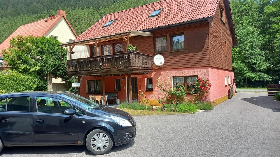 Fewo am Fuße der Bergbahn Apartment in Thuringia, Germany