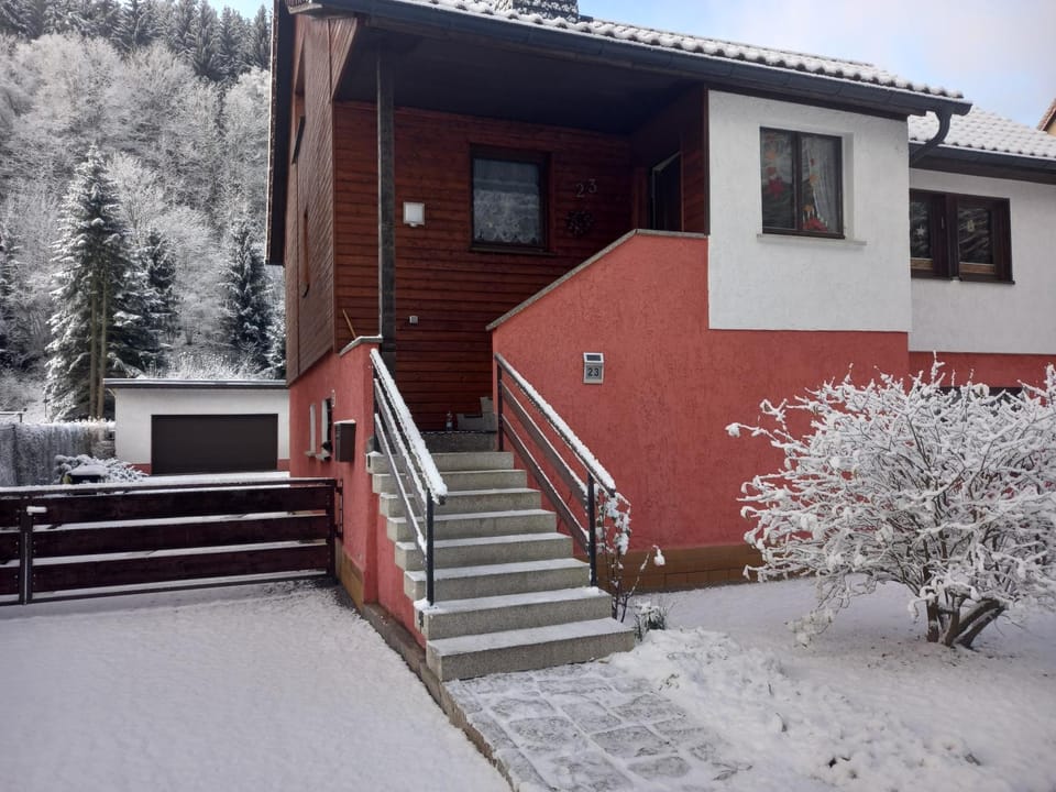 Fewo am Fuße der Bergbahn Apartment in Thuringia, Germany
