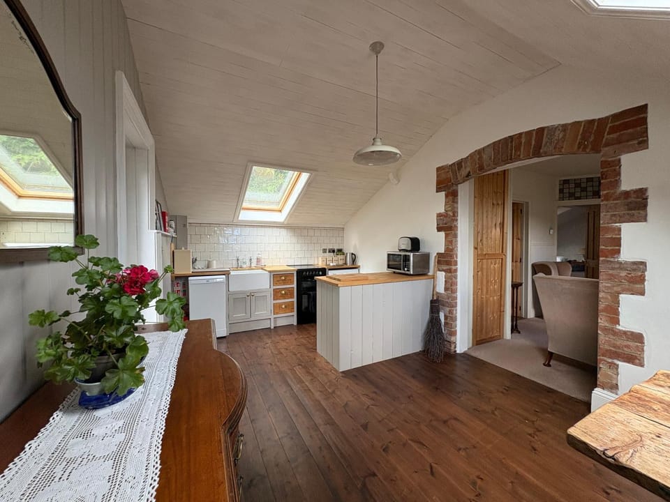 The Loft Apartment at The Old Kennels Apartment in East Devon District