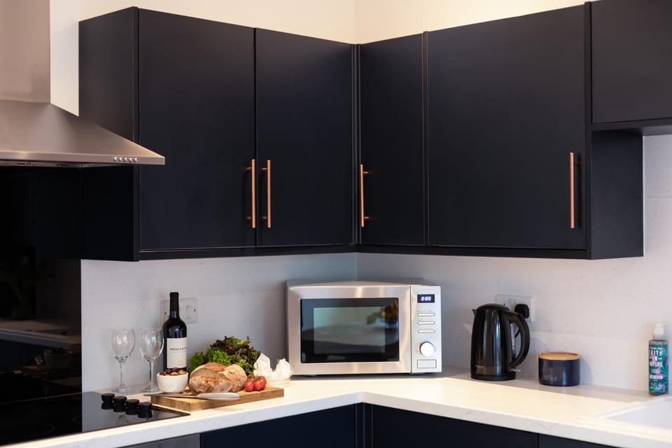 Communal kitchen, Internal: Not applicable to any particular room