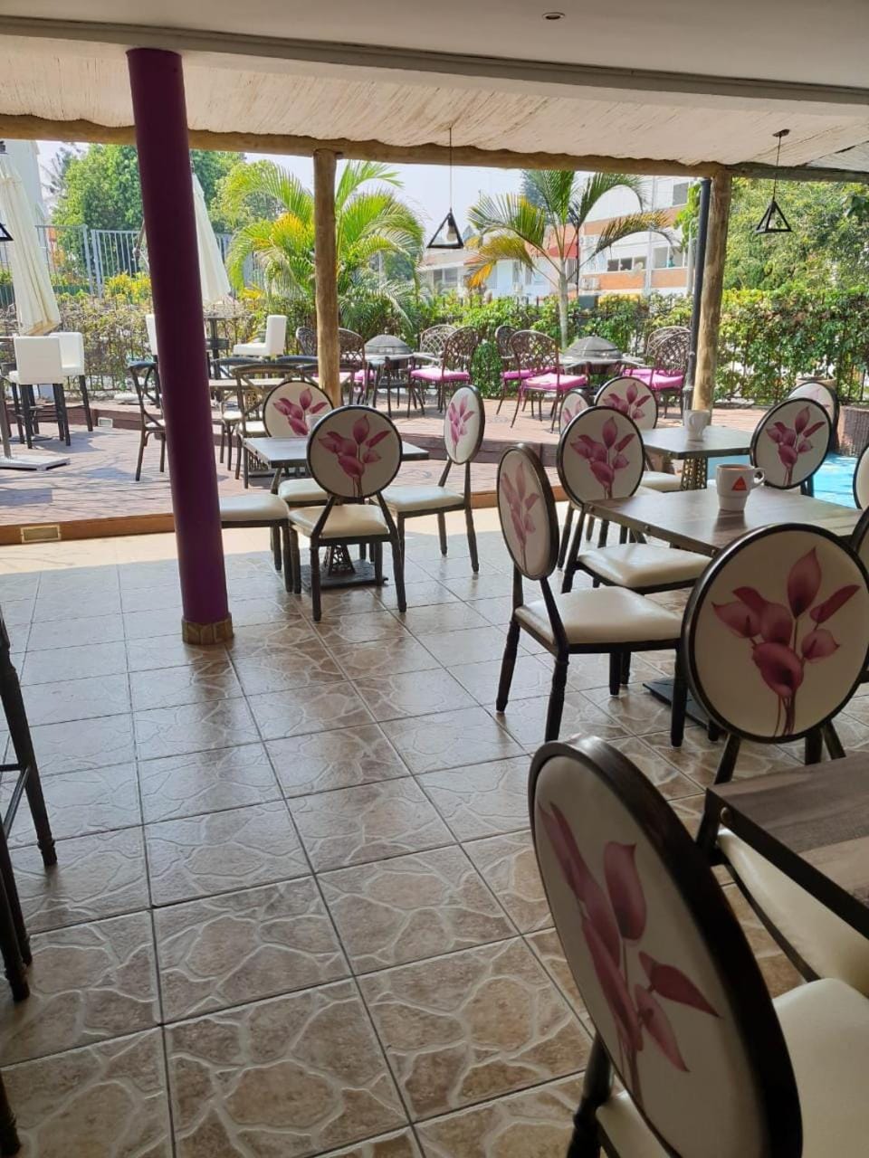 Property building, Restaurant/places to eat, Off site, Banquet/Function facilities