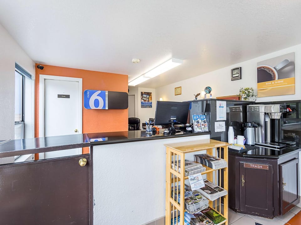Lobby or reception, On site